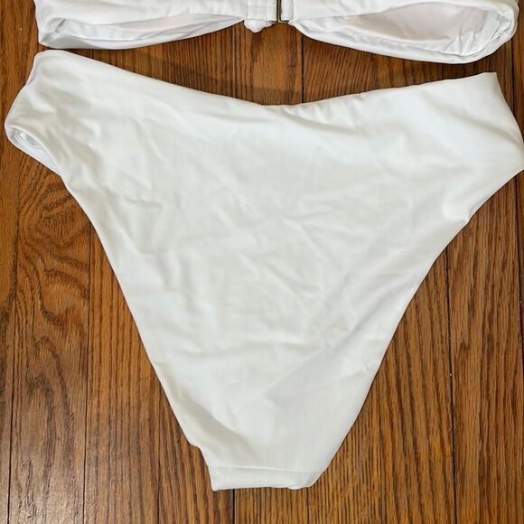 Andie bikini Set Santorini Top 90s High Waisted Bottom White size L NWT - Picture 9 of 14